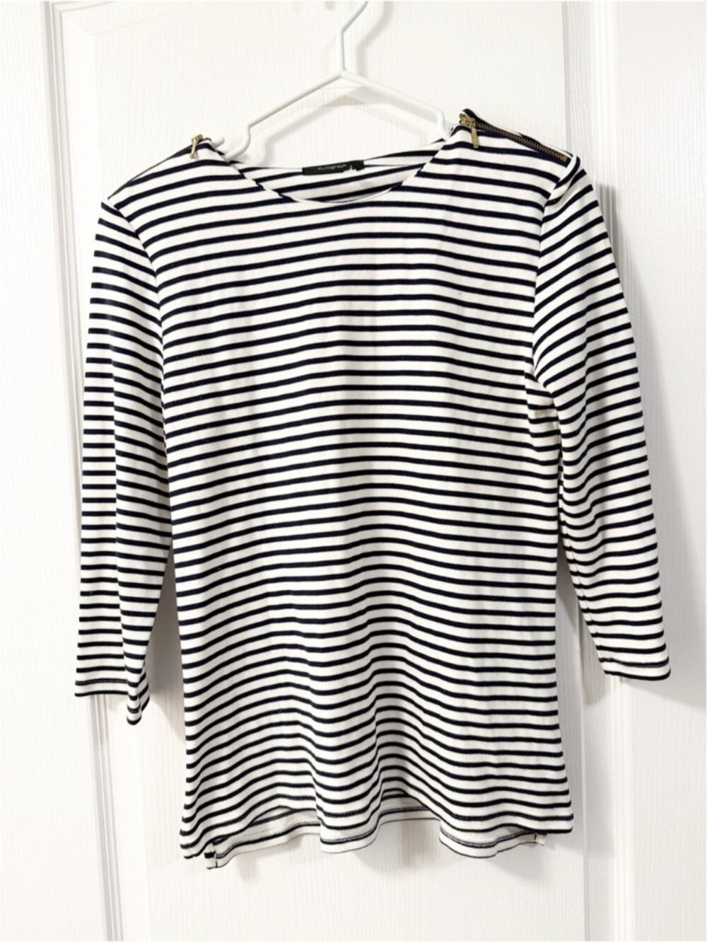 Autograph Women’s Striped Black & White Top Shoulder Zips neutral minimalist